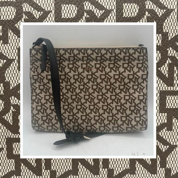 NWOT DKNY Crossbody Bag - Picture 1 of 12